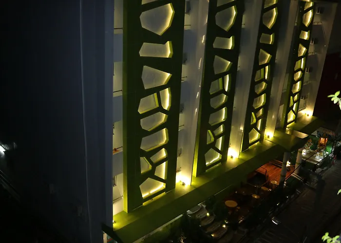 Hotel Lucky View